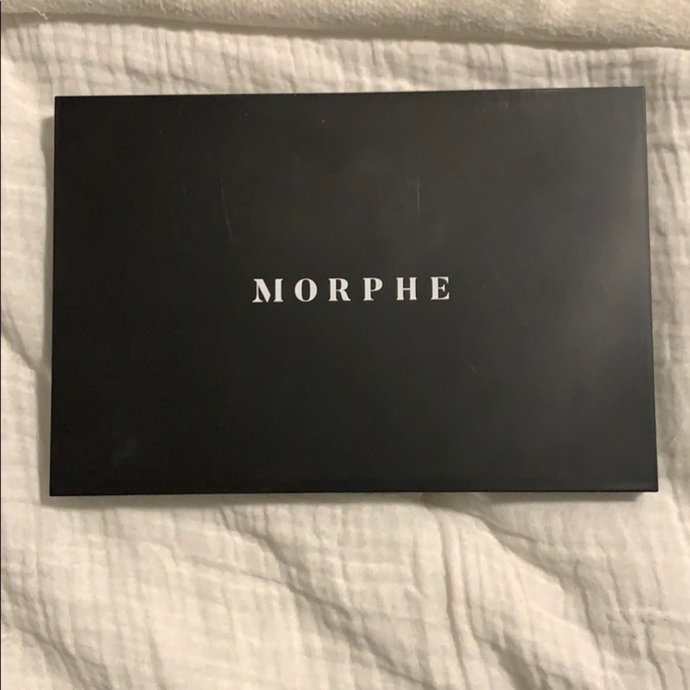 Morphe 15D- day slayer